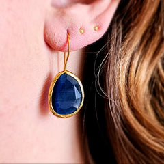 Glowdrop earring, Darkblue Medium