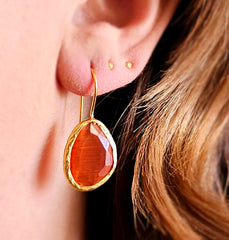 Glowdrop earring, Red Medium