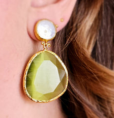 Earring Twin Glow Pearl & Olive