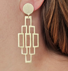 Earring Linear Force