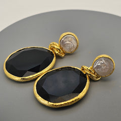 Earring: Twin Glow Pearl & Black