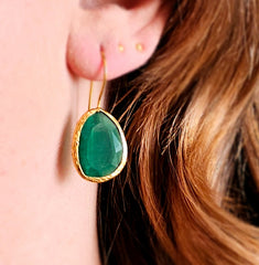 Glowdrop earring, Emerald Medium