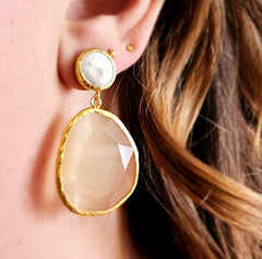 Earring Twin Glow Pearl & Nude
