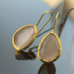 Glowdrop earring, Nude Medium