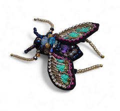 Brooch Buzzel