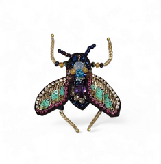 Brooch Buzzel